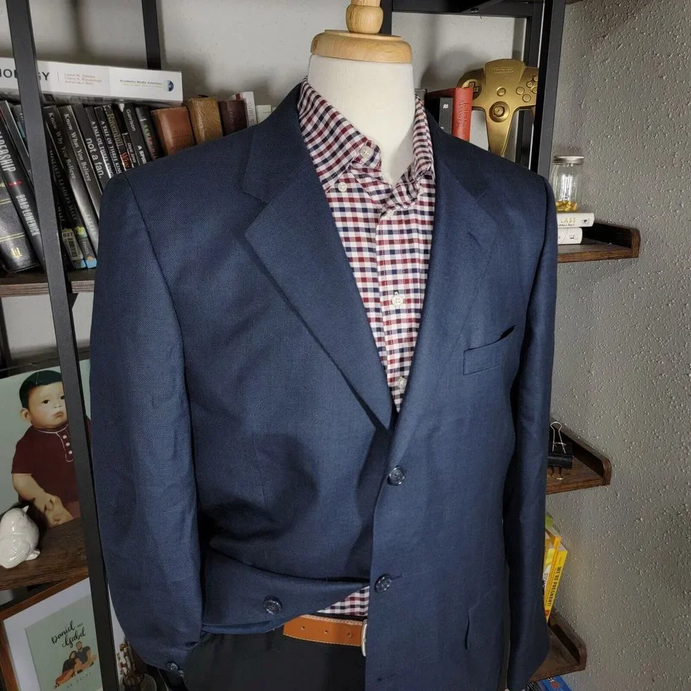 JOS A BANK Men's Sport Coat Blazer Three Button Navy Blue Silk Wool Ramie Sz 44L